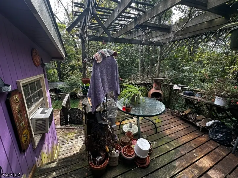 8 Shawondasee Rd, Vernon Township, NJ 07422 - Image #3