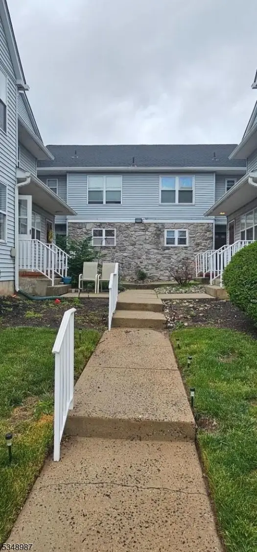316 Ventnor Ct #316, Piscataway Twp., NJ 08854
