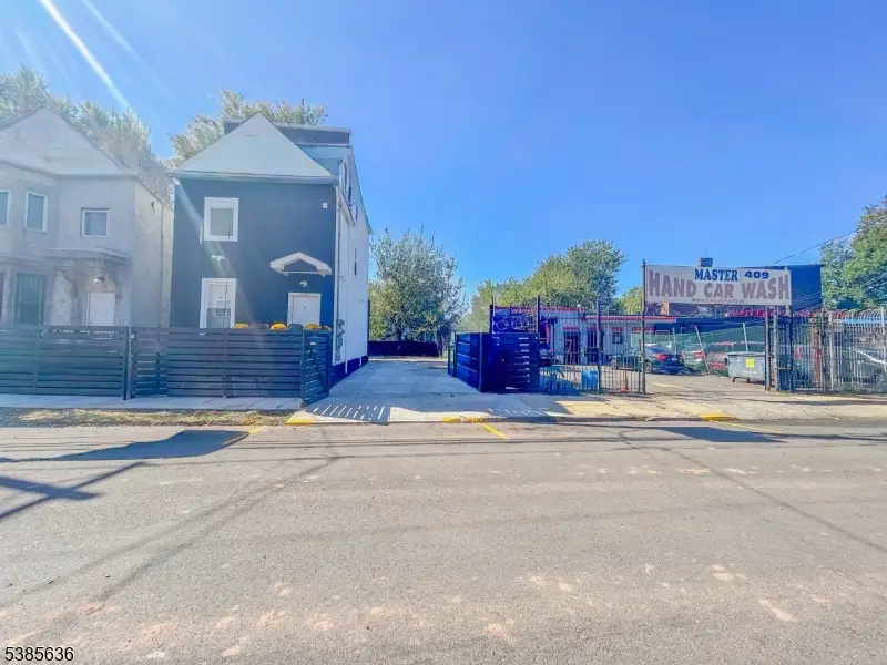 413 S 16th St, Newark, NJ 07103 - Image #1