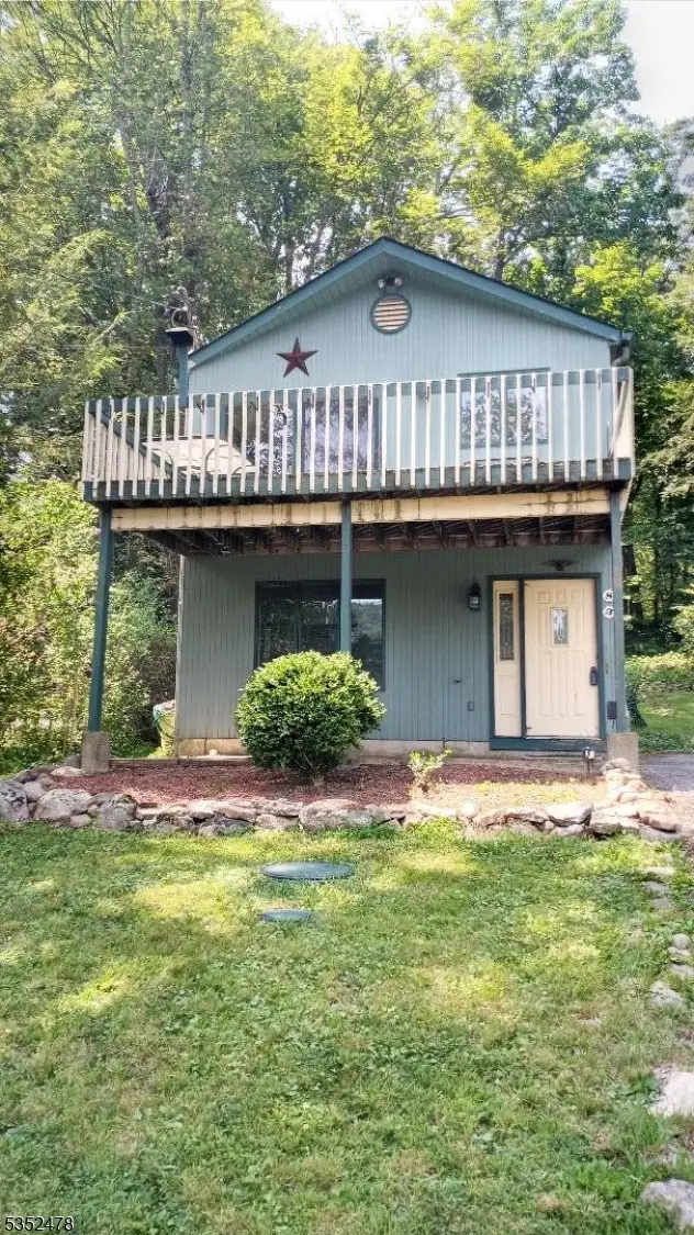 83 Lakeside Dr, Vernon Township, NJ 07461 - Image #1