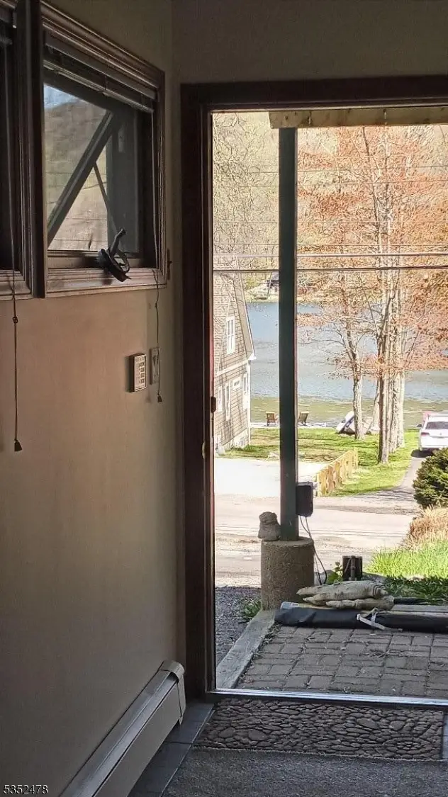 83 Lakeside Dr, Vernon Township, NJ 07461 - Image #3