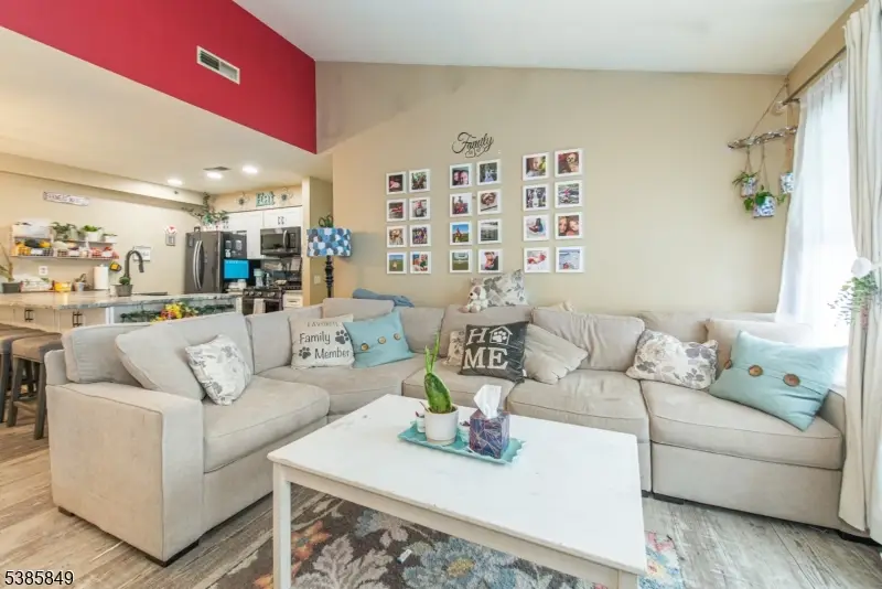 34 Genoble Rd, Montville, NJ 07045 - Image #2