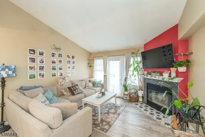 34 Genoble Rd, Montville, NJ 07045 - Image #3