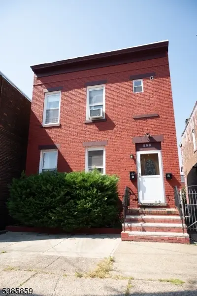 208 E 16th St, Paterson, NJ 07524 - #1