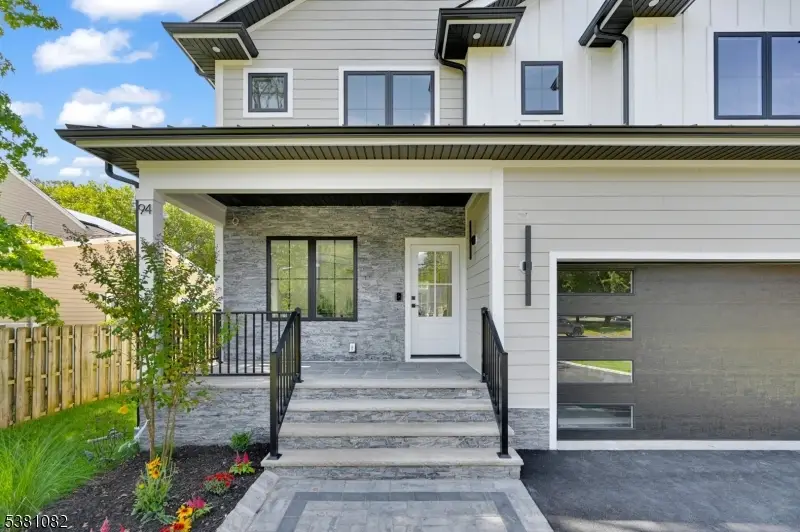 94 E Cedar St, Livingston, NJ 07039 - Image #2