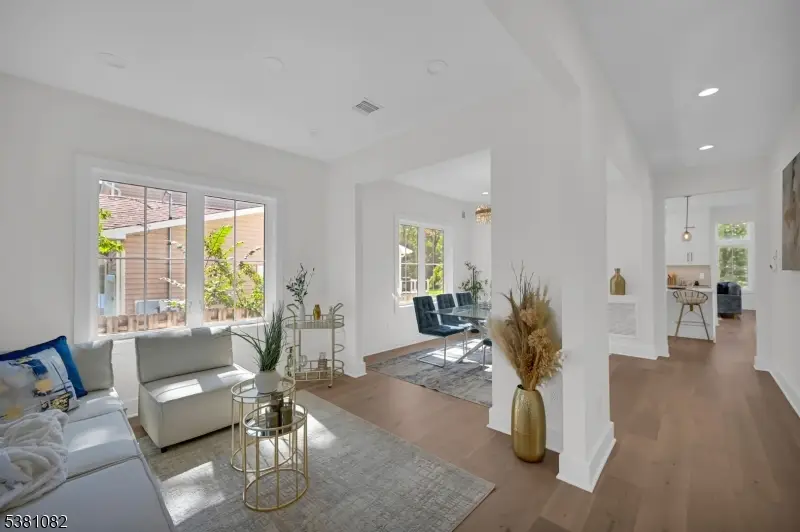 94 E Cedar St, Livingston, NJ 07039 - Image #3