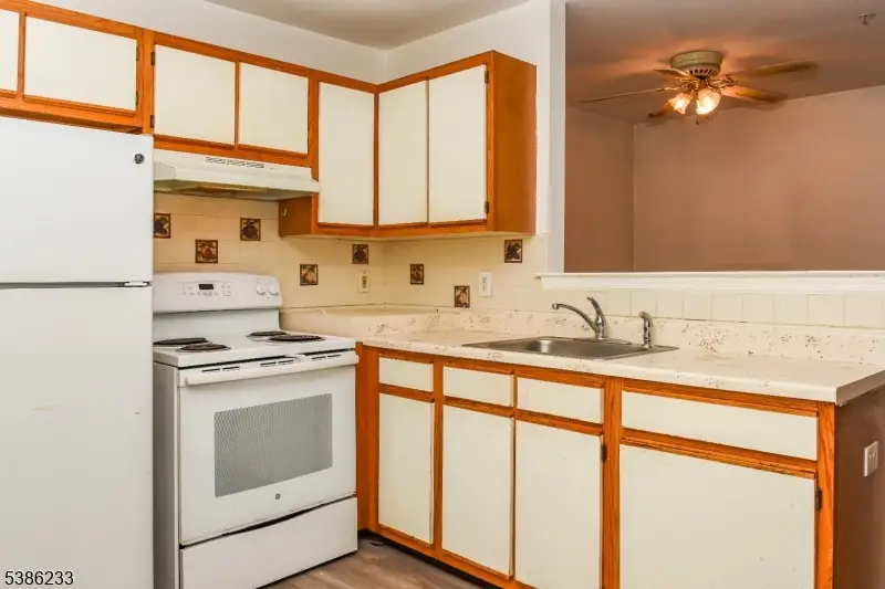 5105 Tudor Dr, Pompton Plains, NJ 07444 - Image #1