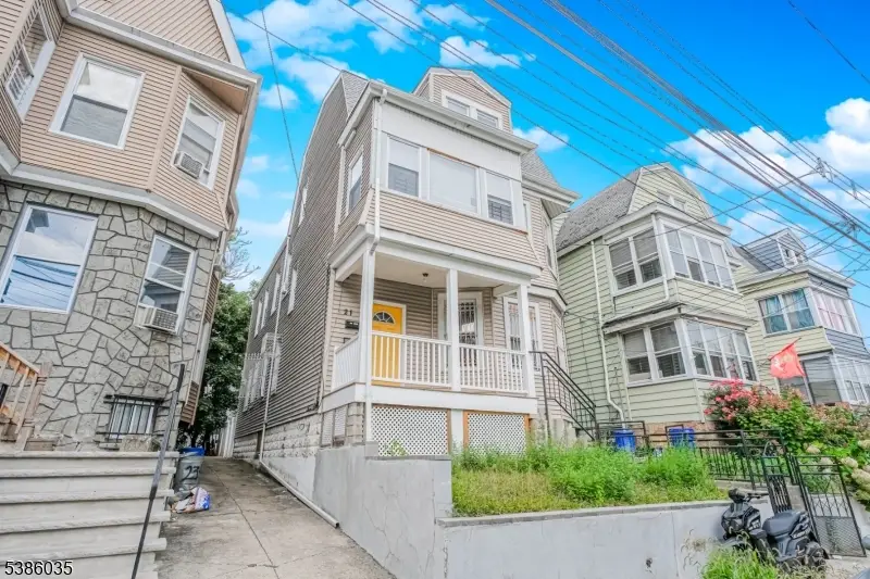 21 Gladstone Ave, Newark, NJ 07106 - Image #1
