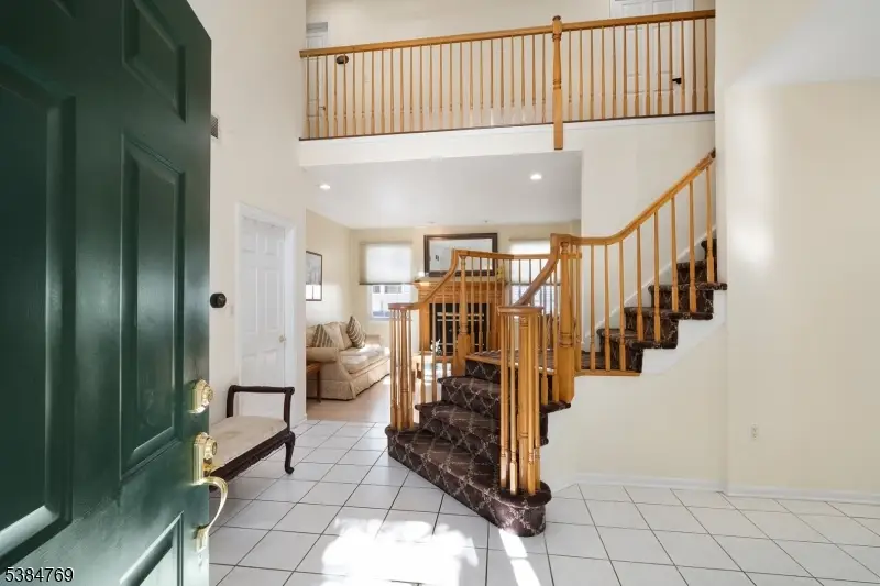 23 Hansom Rd, The Hills, NJ 07920 - Image #3