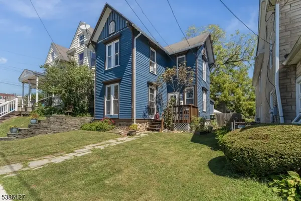 30 Broad St, Washington Boro, NJ 07882