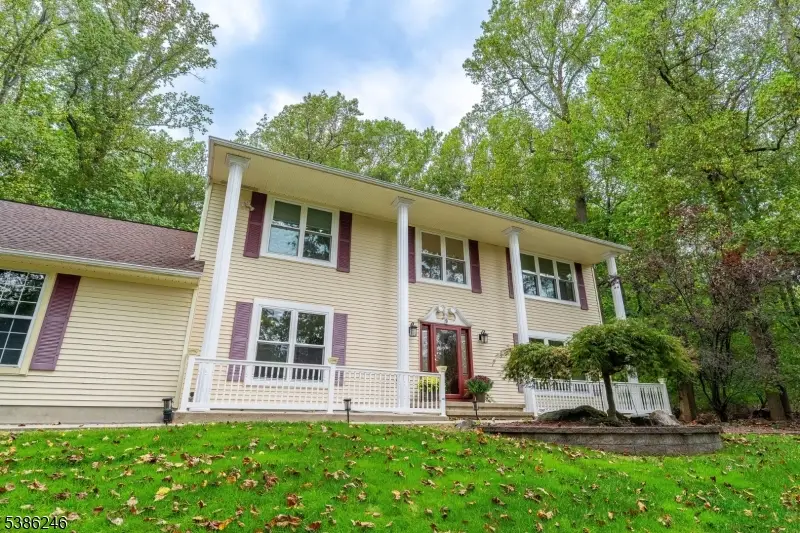 9 Stirrup Way, Ten Mile Run, NJ 08540 - #2