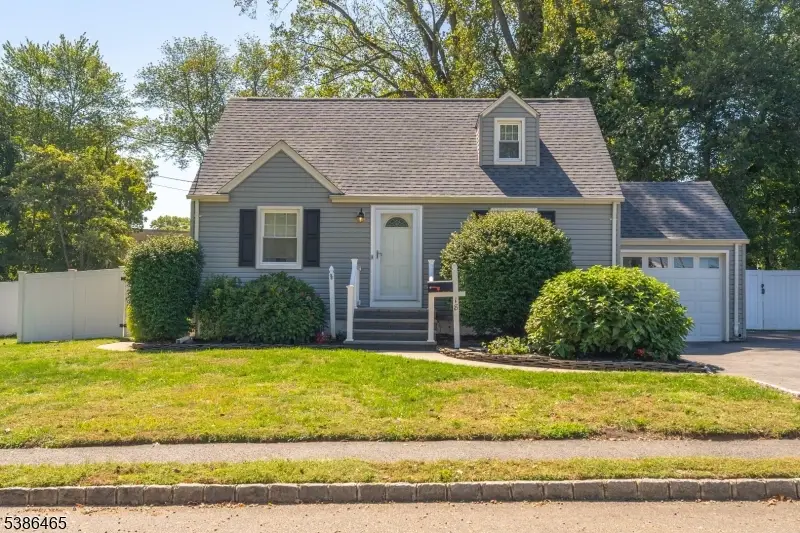 18 Oakland Ave, Springfield, NJ 07081 - #1