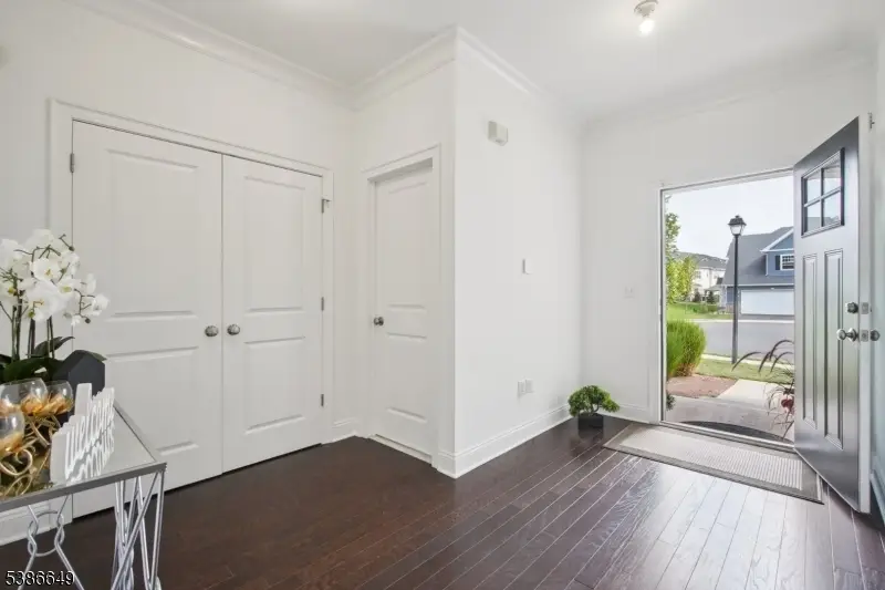 15 Pansy Ct, Franklin Township, NJ 08873 - Image #3