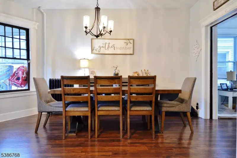 31 Avenue B, Bayonne, NJ 07002 - Image #3