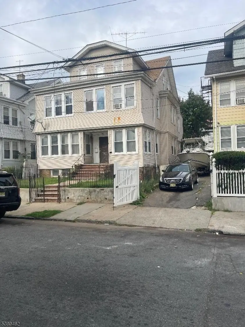 225 Renner Ave, Newark, NJ 07112 - Image #1