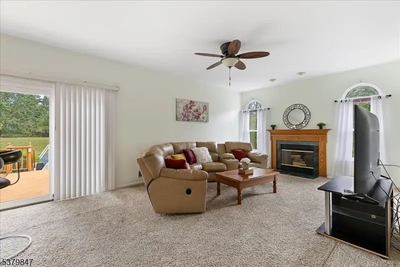 720 Colonial Ct, Branchburg, NJ 08876 - Image #3