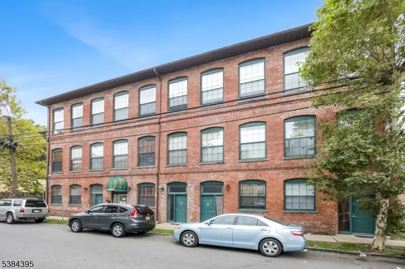 105 Marion St #18, Paterson, NJ 07522 - #1