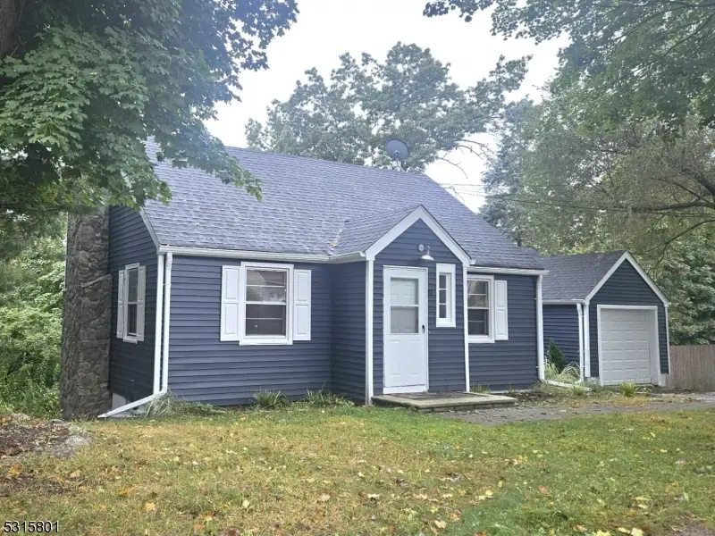 17 Indian Trl, Lake Mohawk, NJ 07871 - Image #1