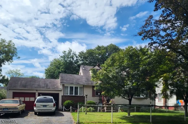 774 Webster Pl, Plainfield, NJ 07060 - Image #1