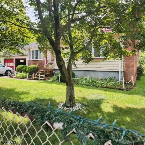 774 Webster Pl, Plainfield, NJ 07060 - Image #2