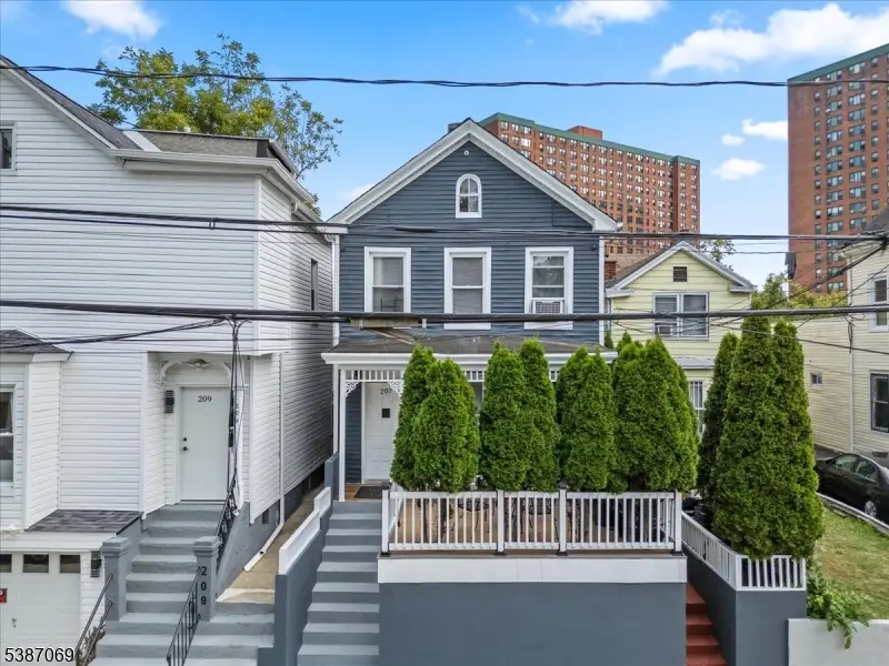 207 2nd St, Newark, NJ 07107 - Image #1