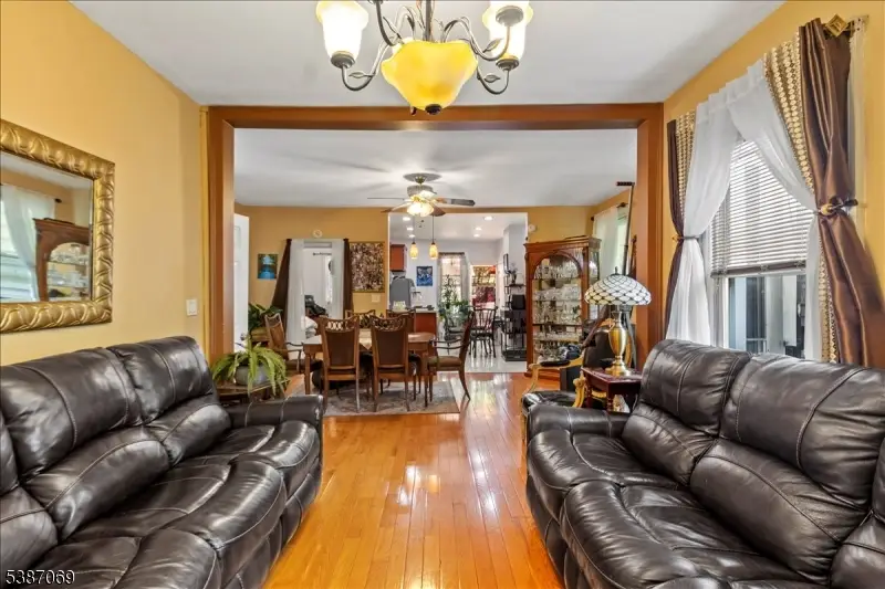 207 2nd St, Newark, NJ 07107 - Image #2