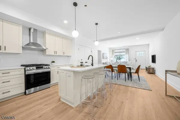 309 Encampment Ct, Montville Twp., NJ 07082