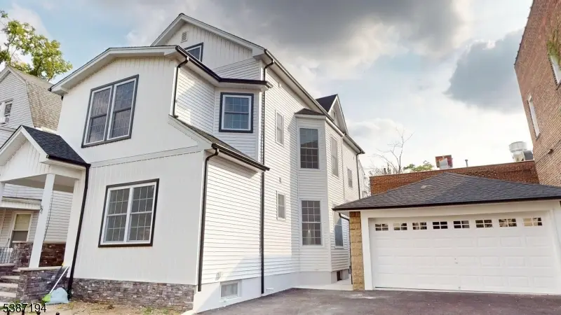 90 Lehigh Ave, Newark, NJ 07112 - Image #1