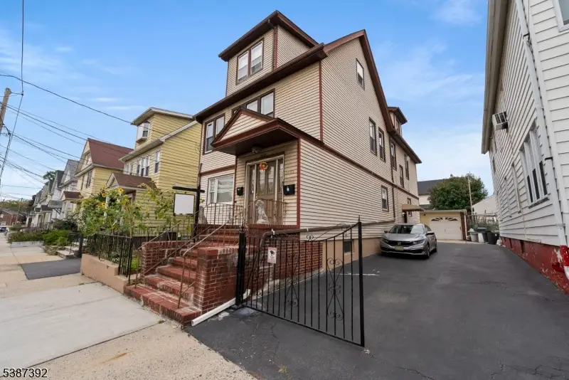 1432 Lexington Pl, Elizabeth, NJ 07208 - Image #1