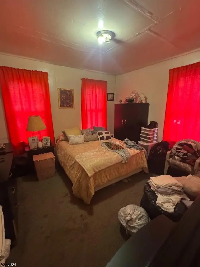 176 Hobson St, Newark, NJ 07112 - Image #3