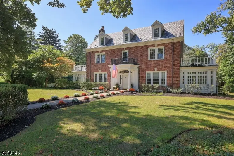 15 Georgian Rd, Morristown, NJ 07960 - Image #1