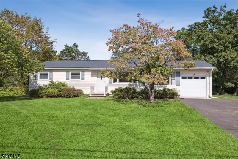 6 Crestwood Ave, Hillsborough, NJ 08844 - Image #1