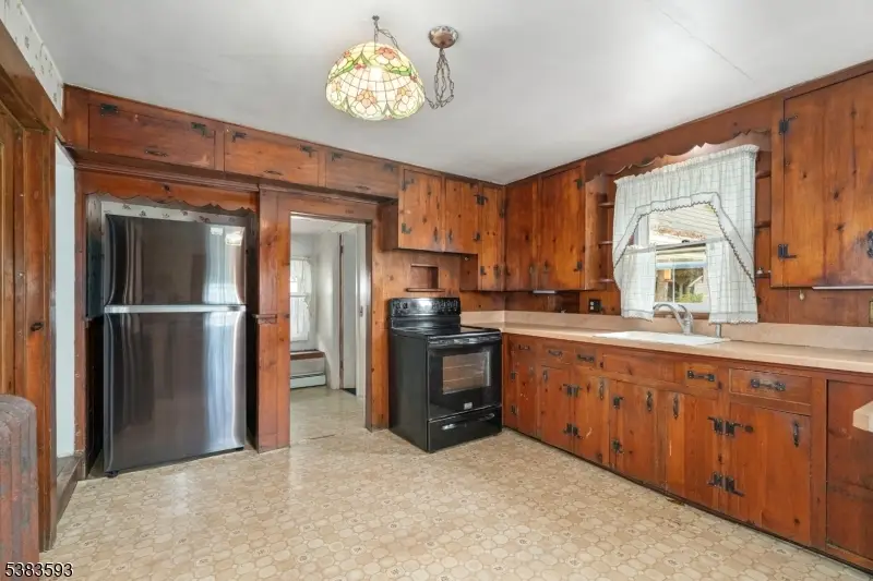 88 Kennedy Rd, Green Township, NJ 07821 - Image #2