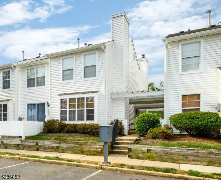 90 Almond Dr #90, Franklin, NJ 08873 - #1