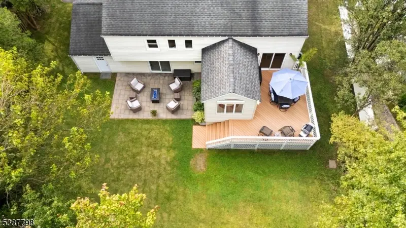 54 Badgley Dr, New Providence, NJ 07974 - Image #3