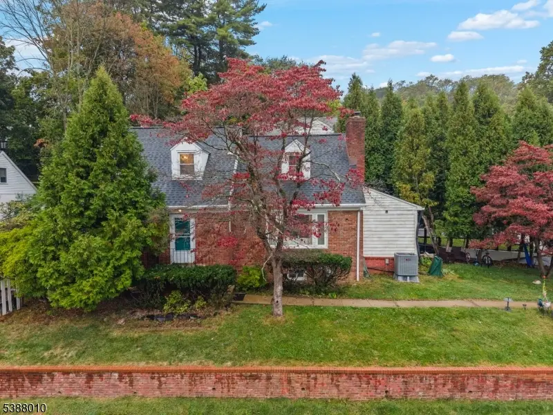 5 Whitman St, Pleasantdale, NJ 07052 - Image #1