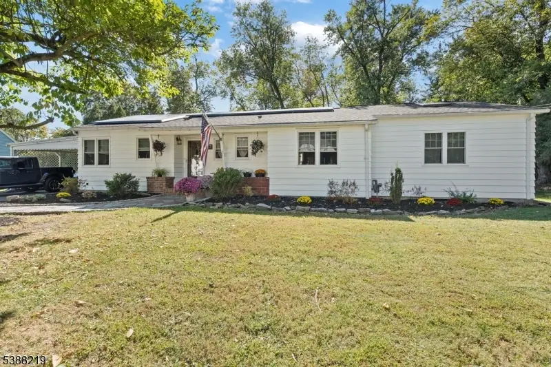 37 Crescent Ave, Rocky Hill, NJ 08553 - Image #2