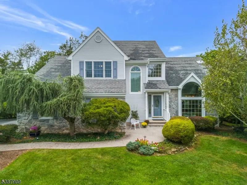 12 Dow Dr, Blackwells Mills, NJ 08844 - Image #1