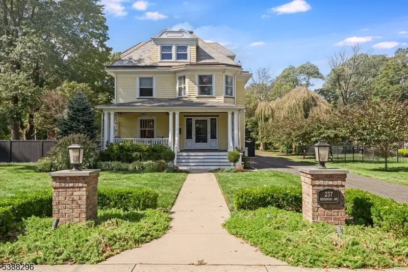 237 Beechwood Ave, Middlesex, NJ 08846 - #1