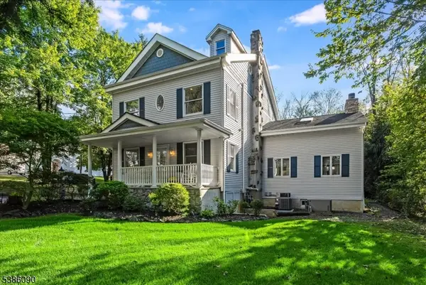 12 Mareu Dr, Watchung Boro, NJ 07069