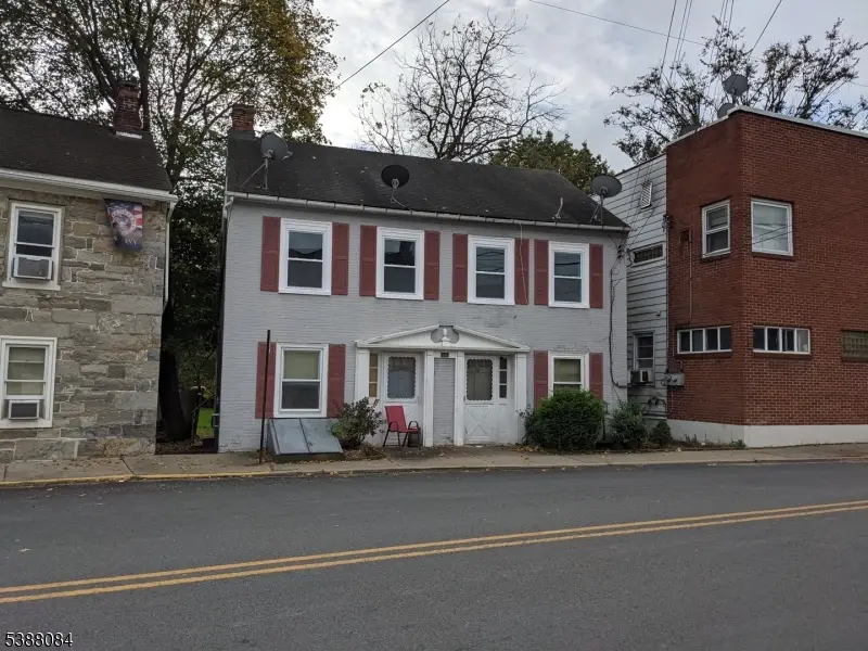334 Greenwich St #4, Stewartsville, NJ 08886 - Image #1