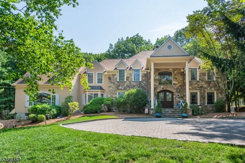 5 Montauk Trl, Pines Lake, NJ 07470 - Image #1