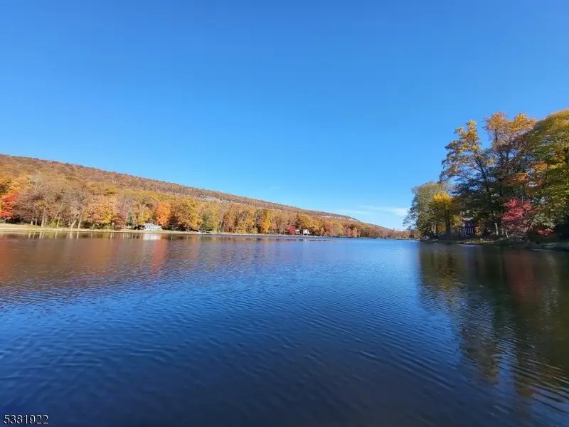 947 Plymouth Lake Dr, Stillwater, NJ 07860 - Image #1