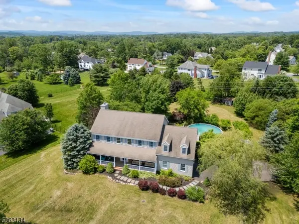 1 Cheshire Ct, Clinton Twp., NJ 08833