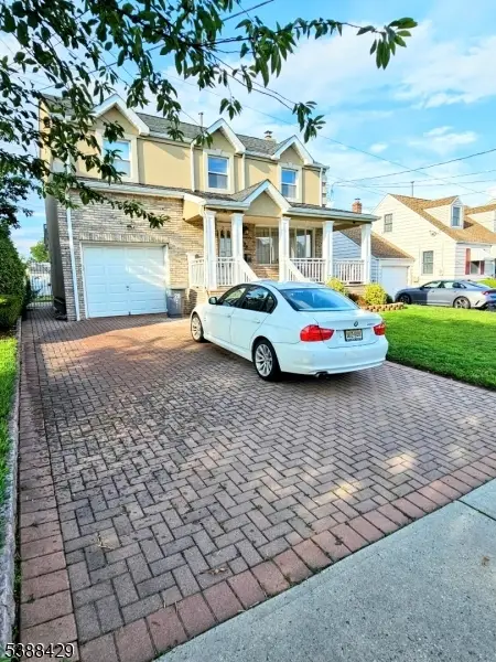 28 Noel Dr, North Arlington, NJ 07031 - Image #3