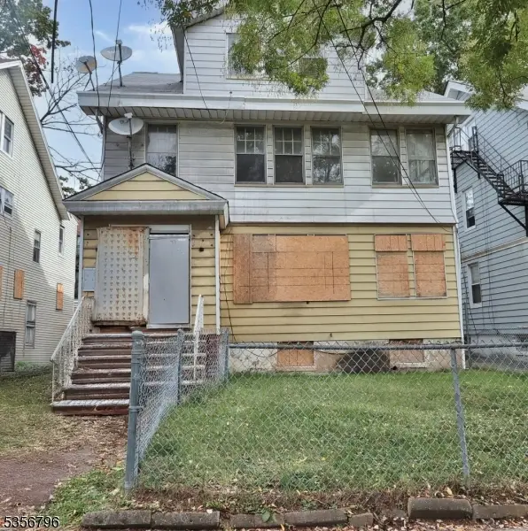 203-205 Hansbury Ave, Newark City, NJ 07112