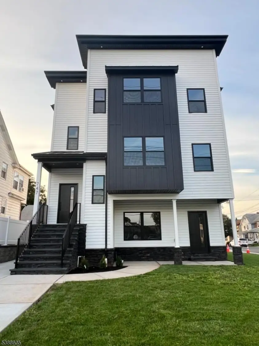 747 Rahway Ave, Elizabeth, NJ 07202 - Image #1