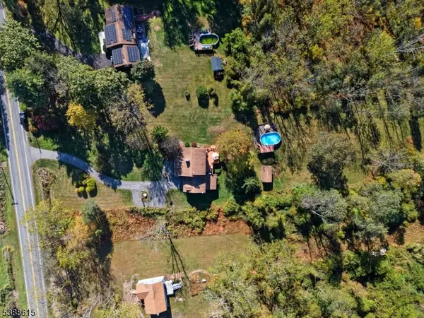 82 Spring Valley Rd, Hardwick Twp., NJ 07825