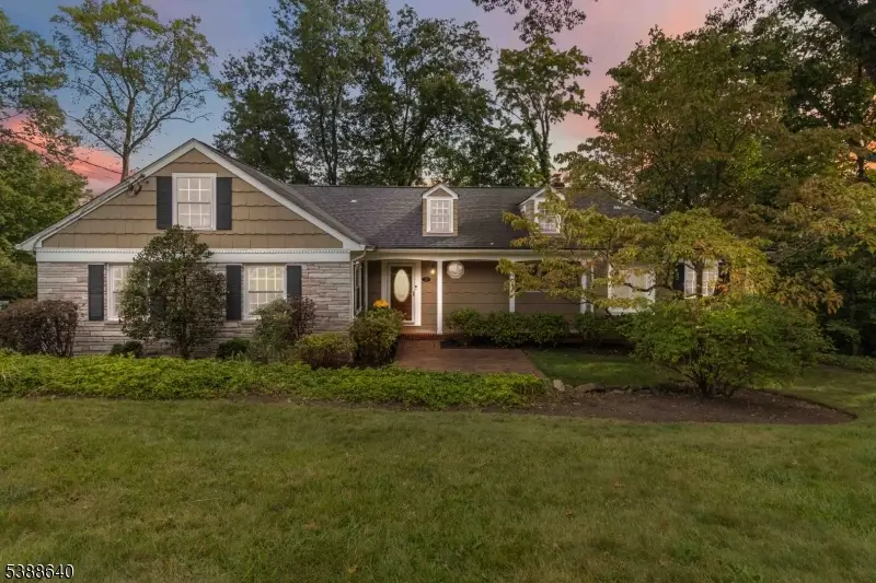 23 Colonial Dr, Morris, NJ 07960 - Image #1