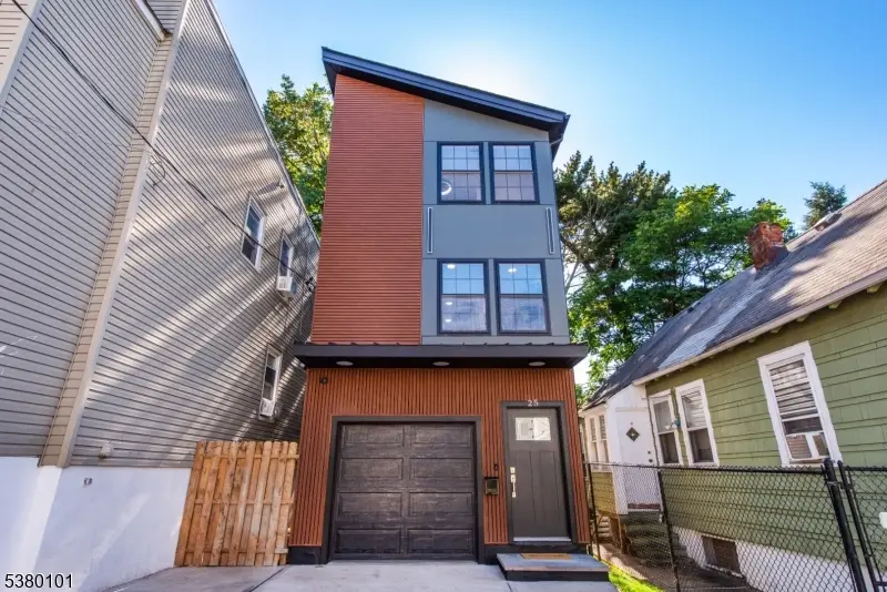 25 Grove Ter, Irvington, NJ 07111 - Image #1